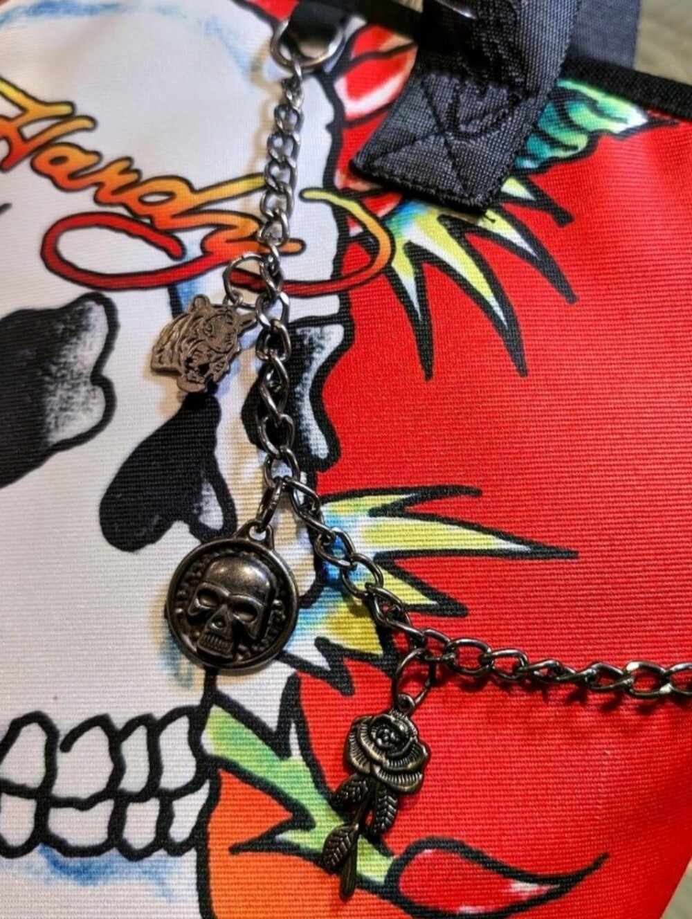 Ed Hardy Red Orange Skull & Rose Tote with Black Straps - Picture 3 of 6